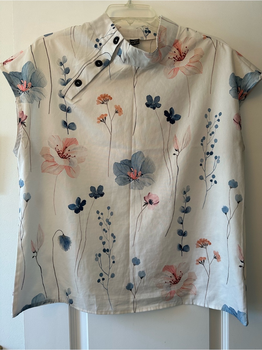 White with Flowers Sleeveless High Neck Size Medium